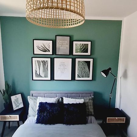 Ferienwohnung Beautiful 2Bed House With Garden, Walking Distance To Town - Free Parking Glasgow Exterior foto