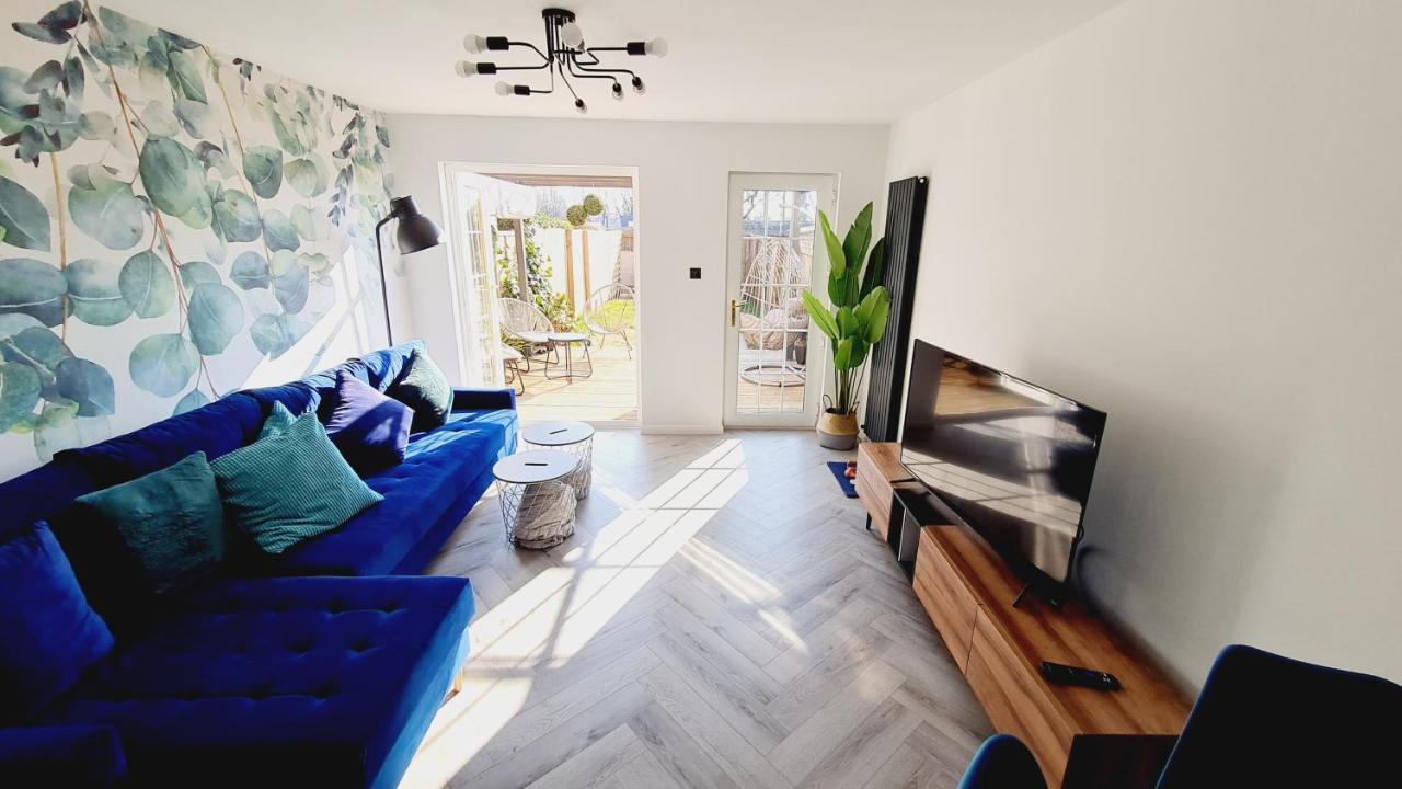 Ferienwohnung Beautiful 2Bed House With Garden, Walking Distance To Town - Free Parking Glasgow Exterior foto