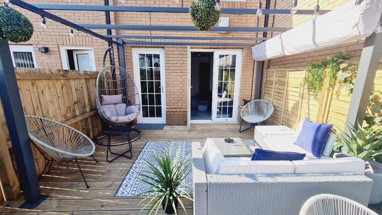 Ferienwohnung Beautiful 2Bed House With Garden, Walking Distance To Town - Free Parking Glasgow Exterior foto