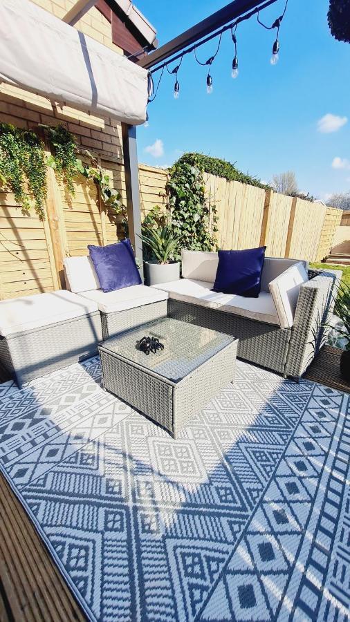 Ferienwohnung Beautiful 2Bed House With Garden, Walking Distance To Town - Free Parking Glasgow Exterior foto