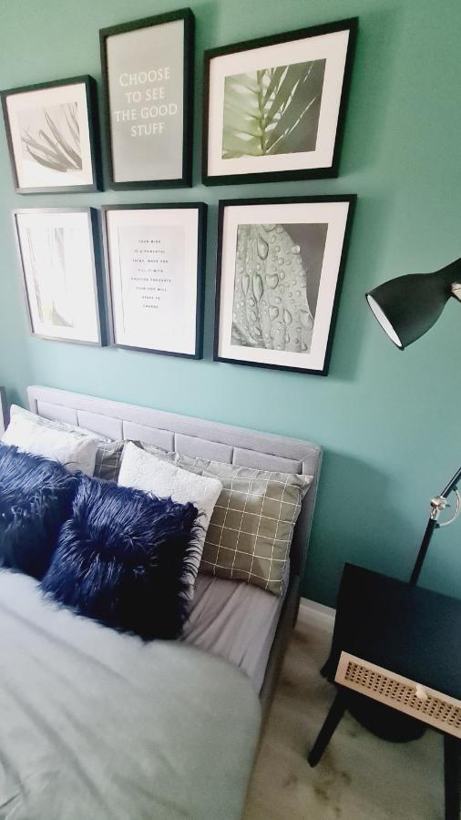 Ferienwohnung Beautiful 2Bed House With Garden, Walking Distance To Town - Free Parking Glasgow Exterior foto