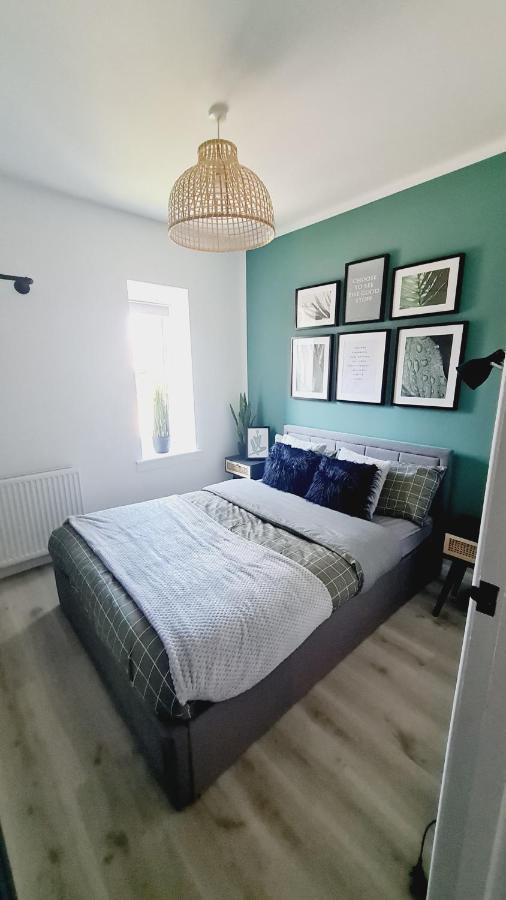 Ferienwohnung Beautiful 2Bed House With Garden, Walking Distance To Town - Free Parking Glasgow Exterior foto