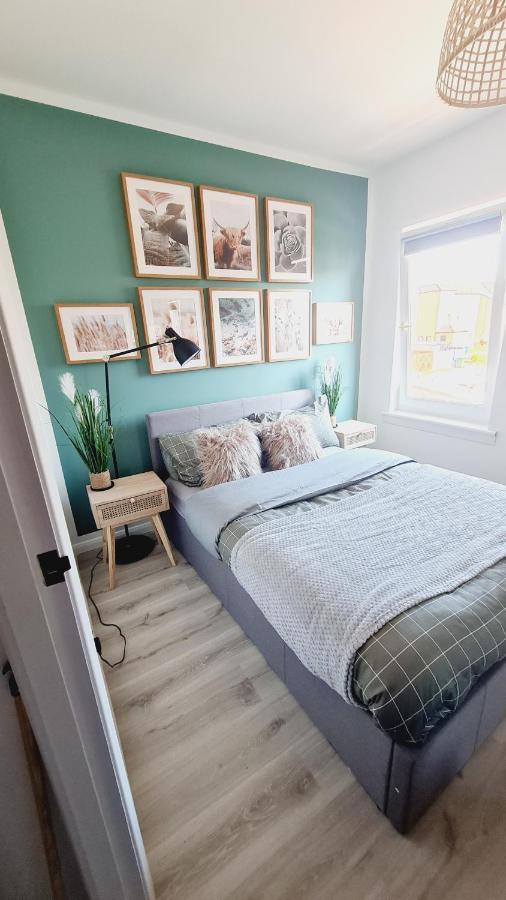 Ferienwohnung Beautiful 2Bed House With Garden, Walking Distance To Town - Free Parking Glasgow Exterior foto